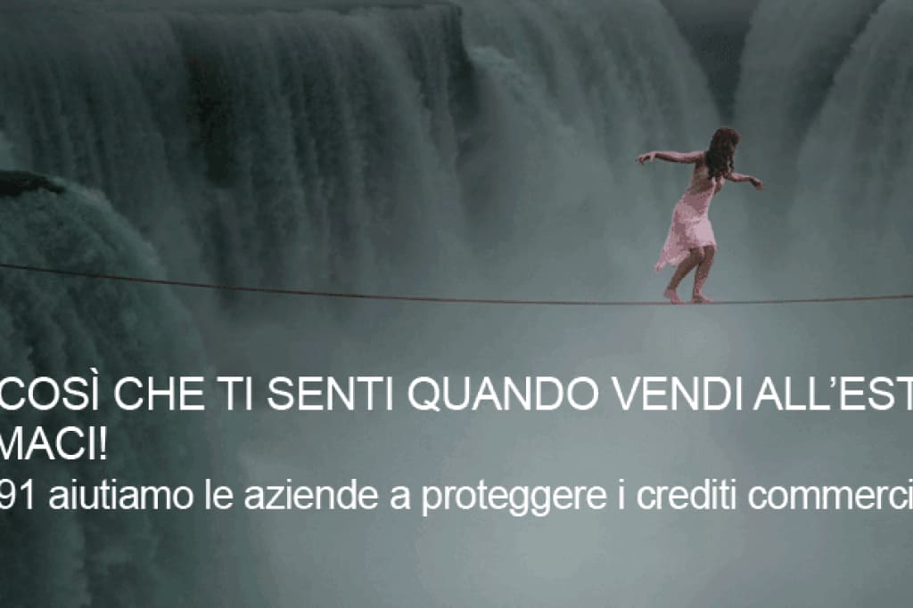 Donna su fune sopra cascate, metafora rischio di vendere all'estero; proteggi i crediti commerciali dal 1991