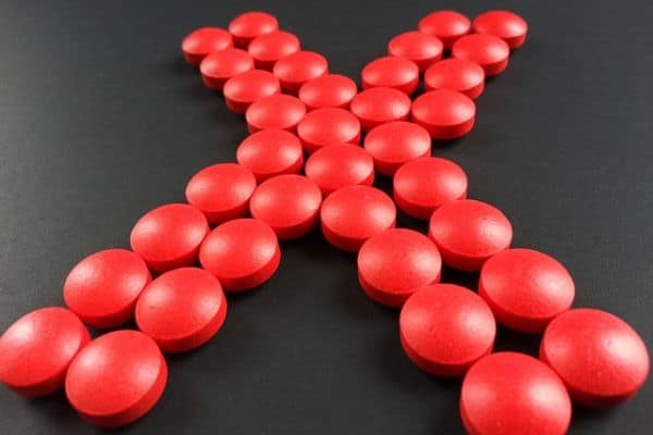 x formata da pillole rosse